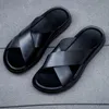 Italian pu en cuir pantoufles hommes Chaussures d'été intérieurs extérieurs El plage Slip sur chaussures Flats pour mâle Big Taille 47 Drop 240415