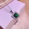 Bröllopsmycken set av hög kvalitet Emerald Square Set 925 Stamps Luxury Full Diamond Pendant Opening Ring Fashion Party Gift H240426