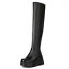Bottes Boots Black Care Talons Long High Boot 2024 Winter Shoes Woman Platform sur le genou pour femmes Rain étanche