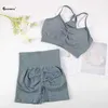 Les survêtements féminins chreisure se couvrent les sports sans couture pour femmes 2pcs yoga ensemble soutien-gorge de fitness avec shorts de vélo de gymnase