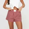 Shorts femininos xingqing shorts de 2000 y2k roupas estéticas elásticas listradas de listras listradas shorts soltos calças quentes casuais camiseta y240425