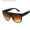 Gafas de sol Gafas de sol en la sombra negra cuadrada para mujeres Gafas de sol de moda retro de marca ovalada para mujeres Oculos de sol Q240426
