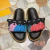 Classics Style Femmes Pantoufles Luxury Designer Match Boutique Sandales plates Sandales Printemps NOUVELLE FEMMES S PLIPS DE DENIM DENIM CORRECT avec BOX