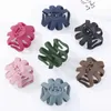 Clamps Women Girls Geometric Hair Claw Clamps Metal Hair Crab Moon Shape Hair Claw Clip Solid Color Hairpin Large Size Hair Accessories Y240425