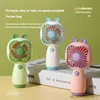 Elektrische fans Nieuwe Creative Small Fan USB -oplaadinterface Cartoon schattige student Big Wind Portable Small Fan