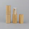 Bottiglie di stoccaggio 50pcs 5G Bamboo Legno di rossetto Tubo pacchetto vuoto Spot di imballaggio cosmetici per trucco a colori di cera di alta qualità per casa o all'aperto