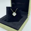 Diseñador de collar de moda para mujeres Vintage Gold Silver Diamond 4 Camisos de hojas Cadena de mujeres con collar de joyas colgantes ZL206 B4