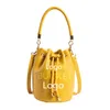 Luxe ontwerper Miozj Bucket Bag Dames Nieuwe gepersonaliseerde tekenreeks Bucket Bag Fashion Crossbody Bags