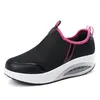 Casual Shoes 2024 Spring Loafers for Women mode andningsbar dam Bekväm plattform Bekväma sneakers