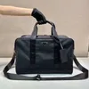 Braça de laptop de designer Men Mulheres pasta para mulheres velhas Flores Removíveis Correia de ombro portátil Bola de couro Bolsa Crossbody Bag Lares Bortes