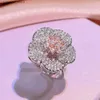 Zestawy biżuterii ślubnej 925 Sterling Srebrny luksusowy klaster Diamond Pierścienie damskie Kwiat Trzyczęściowe pełne prezenty zaręczynowe dla kobiet H240426