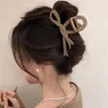 Klammern neue matte Haarklammern Vintage Ribbon Bogen Haarkrallen Krabben Kopfbedecke Haarnadel Hai -Pferdeschwanz für Frauen Haarzubehör Barrettes Y240425