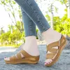 Casual schoenen 2024 Zomer Wedge Sandals Senior Bone Open Toe Retro helling Sole Non-Slip Platform Slippers