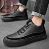 Casual Shoes 2024 Men Brand äkta Leather Fashion Mens Loafers Moccasins Breatble Slip on Retro Driving Sneakers