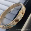 デザイナーCarrtraes Bracelet Luxury v Gold CNC Precision Carving Kajia Classic Rose Full Sky Star Wide Editionブレスレット18Kダイヤモンド