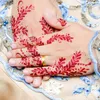 Tattoo -overdracht 2023 Nieuwe rode henna kant Tijdelijke tatoeages Sticker voor vrouwen Mehndi Flower Butterfly Fake Tatoo Sticker Wedding Hand Tatoo 240427