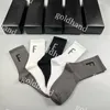 2024 neue Baumwollsocken Herren Designer Sport Socken Luxusbrief gedruckt SCOK Fünf Paar Skateboardsocken