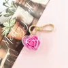 Keychains Lanyards süße Rose Keychain Liebe Herz Anhänger ewiger Blütenschlüsselring für Frauen Bag Ornamente Auto Keys Accessoires Paar Geschenke