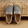 Buty swobodne styl etniczny Kobiety Kobiety Slipper Spring Summer Flat Shoe Linen Sofe Solel Sandal Ladies 2024