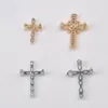 Broches Arrivée Croix de strass pour femmes et hommes Gold Sliver Color Crystal Badge Unisexe Tins de la mode