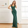 Runway Dresses Yidingzs Candy Color Women Party Maxi Dress Grn Color Soft Satin V Neck Sexig Slit Evening Dress Long Bridesmaid Dress 18173 Y240426