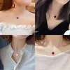Collar de diseñador de alto grado Vancleff para mujeres Lucky Clover Collar clásico Instagram Instagram Minimalista Cadena de clavícula de alto grado Regal de novia