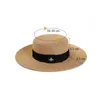Wide Brim Hats Bucket Hats Sun Hats Bee Str Hat European and American Vintage Gold Woven Hat Womens Loose Sunscreen Flat C Sun Hat J240425