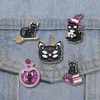 Кошки -кошки эмалевые контакты Custom Black Kitten Book Book Magic Gotion Brooches Значки лацка