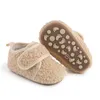 秋の冬暖かいベビーブーツ幼児ぬいぐるみソフトウールファーストウォーカーアンチスリップ靴240425生まれの厚い靴
