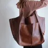 Vintage ręcznie robiona skórzana duża torba na plażę TOTE o dużej pojemności stałe torba na ramię Women Multi-funkcjonalna torebka 240419