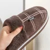 Large size 50-51 Plaid House Slippers for Man Memory Foam Winter Plush Indoor Male Shoes Warm Home Slippers Non Slip Black 240410