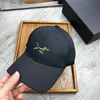 Nieuwe modehoedontwerper Luxury honkbal hoed heren en dames zomer zonnebrandcrème Sunshade Hat Classic geborduurde patroon Duck tong hoed