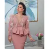 Jurken zeemeermin kralen avond roze Arabische v-hals elegante veren lange mouwen lange mouwen satijnen prom jurk voor vrouwen plus size formele feestjurken mal