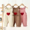 Rompers 1-4y Spring Kids Clothing Baby Heart Bordery Baby Boys Babs Bib Pants outas sólidas Camisque Casual Strender Outwear H240429