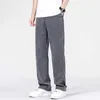 Męskie dżinsy Nowe lyocell tkaninowe dżinsy proste luźne spodnie sportowe, miękkie szerokie nogi i długie spodnie w torbie będą popularne w 2024L2404