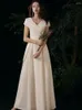 Abiti da festa Abito da sera bianco 2024 Eleganza Light Luxury Host Banquet Gowns High End French Style V-Neck Long Celebrity