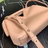 Bolsos de hombro Bolso para mujeres 2024 Triángulo invertido Portable de un solo hombro Messenger