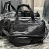 Bolsa de diseñador Nuxx Duffle in Nylon Shoulder Bag Men Luxury Women Mochila Nylon Hardware de metal Top Zipper Closing Crossbody Bag Travel Sport Gym