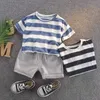 Roupas conjuntos de roupas de verão casual infantil meninos roupas de criança grande tiras de manga curta shorts 2pcs/conjuntos