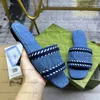 Designer Denim Sandals Flat Mule Womens Slides Light Blue Black Black Summer Simers Fashion Beach Sandale Outdoor Casual Shoes Taille 35-41