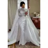 Suknie z koralikami Pearls Wedding Dubai Długie wysokie rękawy Białe satynowe sukienki ślubne Odłączany pociąg