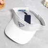 Designer Visir Luxury Visors Huvudlös Sun Hat Charm Mens Womens Summer Baseball Cap Lämplig för neutral justerbar bokstav mode hatt vuxen fest presentkåpor