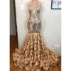 Mermaid Long Halter Prom Gold Dresses 2019 V Nek Sequins 3D Lace Floral Applique Sweep Train Formele feestkleding Jurken BC1764