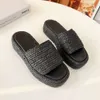 Designe Weave Platform Sliders Sandalias de lujo de lujo Crochet Toba Tobas de cuero acolchado Monolito de espuma romana Zapatos de goma de verano Sándalo de playa de verano