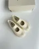 sandálias de grife mulheres saltos de deslizamento sapatos nicho de nicho grosso split dedo dedo maconha tira de malha francesa Mary Sapato único Es0f