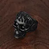 Chainpro-Retro-Stil Edelstahl 3D geprägtes Feuer Flammen Kopf Skelett Schädel Ringe für Manngrößen 7-14 Gotischer Punkschmuck 240424