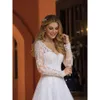 Robes en ligne Longues robes de mariage Bridal Manches classiques en V