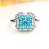 Cluster ringen modieuze en luxueuze kunstmatige marineblauw 925 pure zilveren vierkante ring set met hoge koolstof diamant bruiloft sieraden