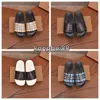 Designer-Hausschuhe Tartan Sandalen Frauen Mode Lederrutschen Strandschuppen Sommer Vintage Nicht-Schlupf-Sandalen Klassische Gummi-Soled Flip-Flops