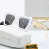 Designer Occhiali da sole per donne uomini Hyperlight Eyewear Modello di moda speciale Speciale UV 400 Protezione Larghezza Gamba PC Frame di marchi da sole 5 Colori con Box V3675